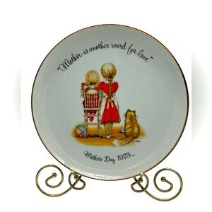Vintage Holly Hobbie Decorative Mother's Day 1973 Plate with Gold Trim